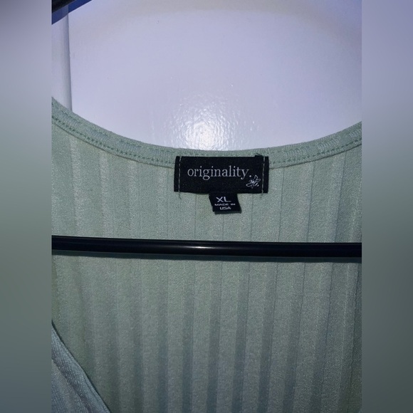 Sage Green Cropped Tank - Picture 4 of 5